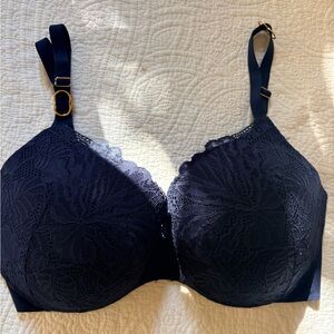 Victoria’s Secret Dark Navy Blue Lace Bra (34DDD)